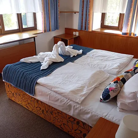 Mared Hotel 3*