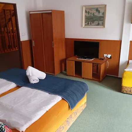 Mared Szálloda Unter-Polaun