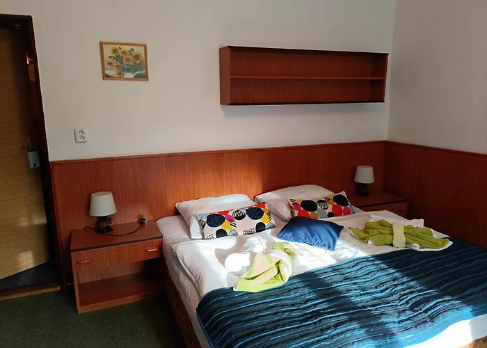 Mared Hotell Unter-Polaun