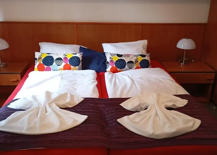 Mared Hotell Unter-Polaun